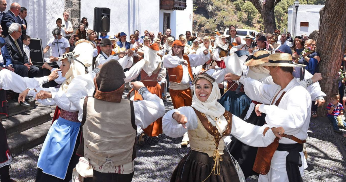 Feria de Artesanía, Cabezudos y Tuhoco